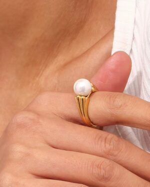 Aurelia Pearl Ring