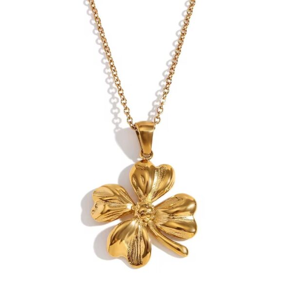 The Clover Luxe Set Necklace - Image 3
