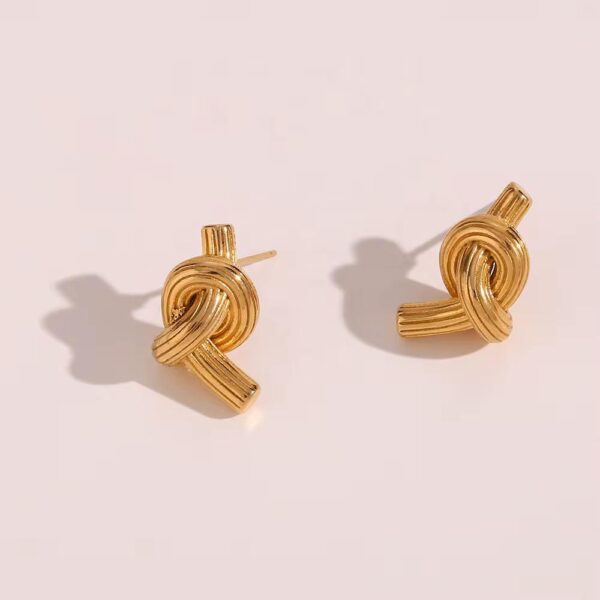 Golden Knot - Image 3