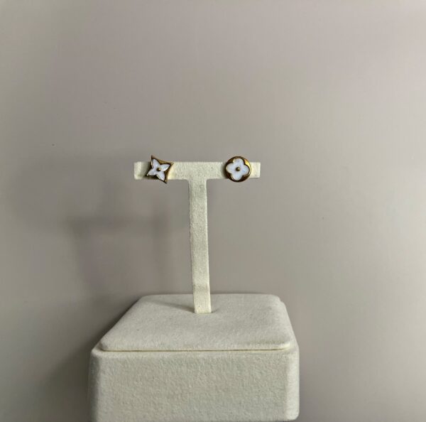 Luna Clover Stud Earrings - Image 2