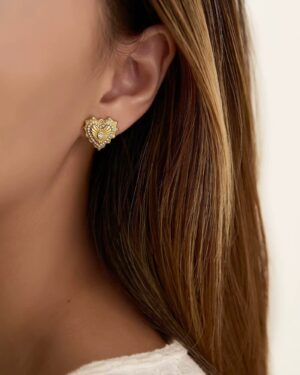 Amour Radiance Studs